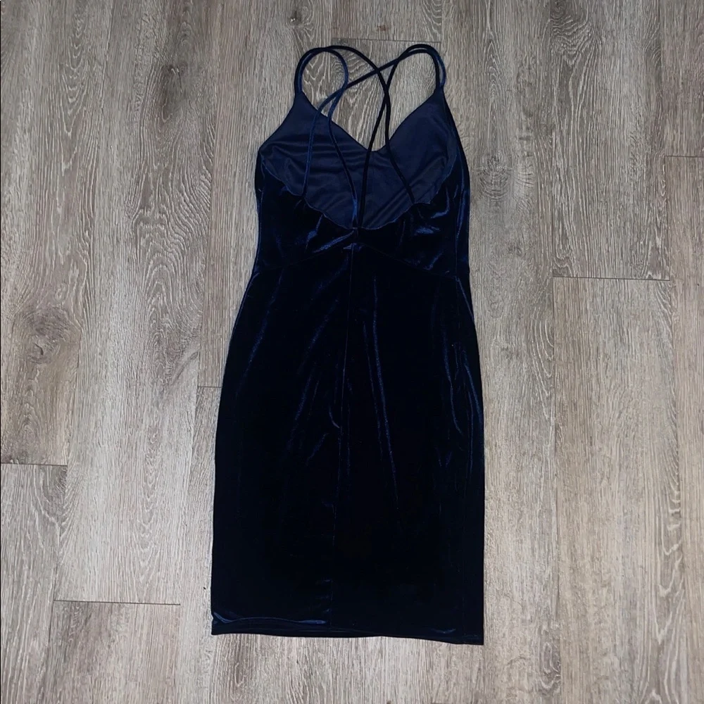 LULUS Midi Velvet dress wow worthy navy blue size medium strappy v neck